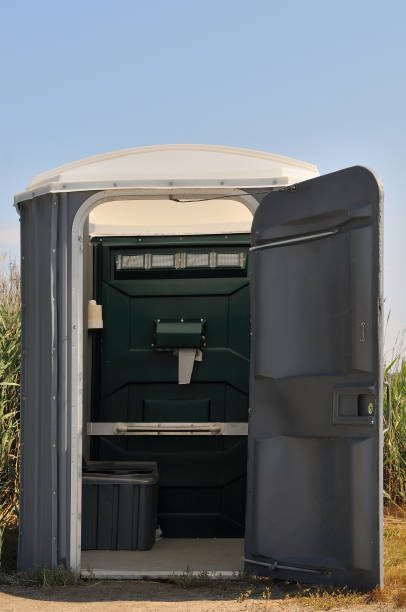 Porta potty delivery and setup in North College Hill, OH